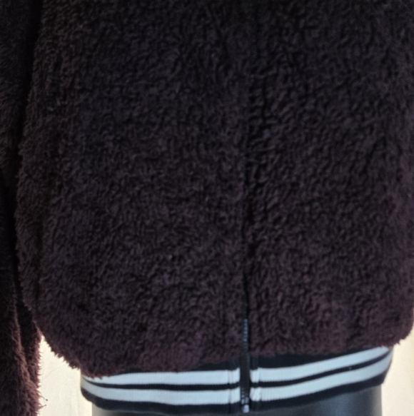 Cropped Teddy Nike Jacket - Picture 5 of 9